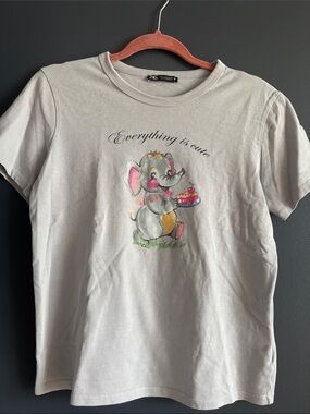 Zara Light Gray Graphic Tee with Cute Elephant